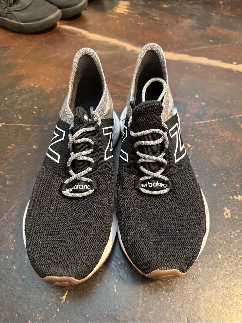 New Balance women’s Black & Gray Athletic Running Shoes